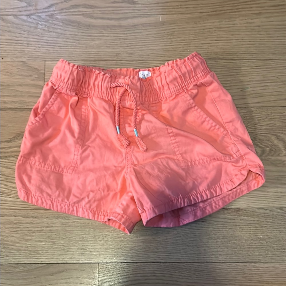 GAP Coral Pink Casual Shorts with Elastic Waistband and Lightweight Fabric